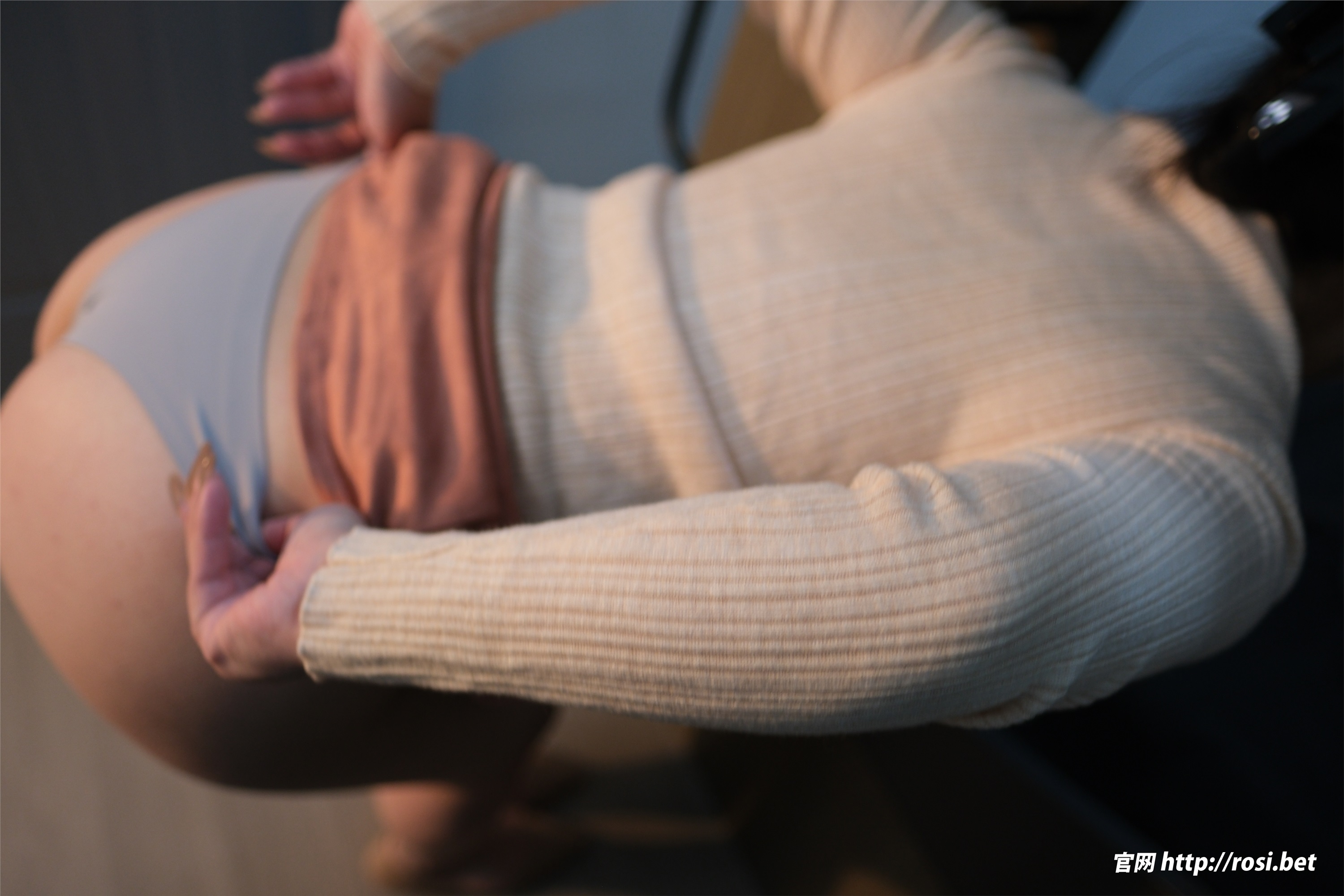 ROSI写真 2025.10.23 NO.5071